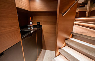 Global Exp 68 - MCP Yachts - Cockpit