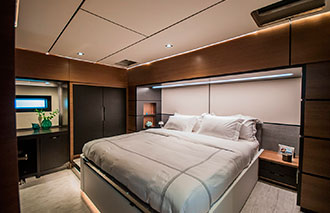 Global Exp 68 - MCP Yachts - Cockpit