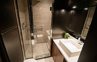 Global Exp 68 - MCP Yachts - Cockpit