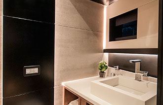 Global Exp 68 - MCP Yachts - Cockpit