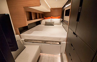 Global Exp 68 - MCP Yachts - Cockpit