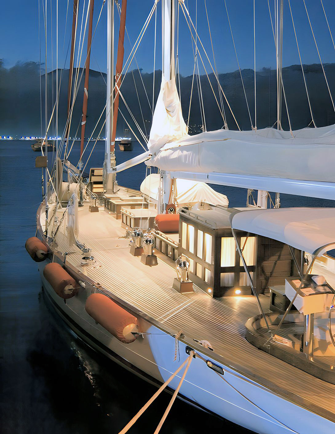 Veleiro Atrevida 100 anos - MCP Yachts